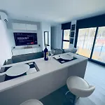 Lägenhet Modern Concept, Seaside *