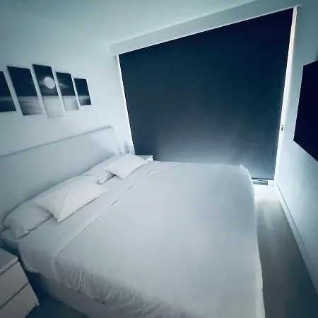 Modern Concept, Seaside Apartment