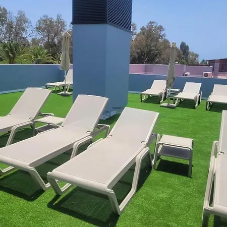 Modern Concept, Seaside Apartment *